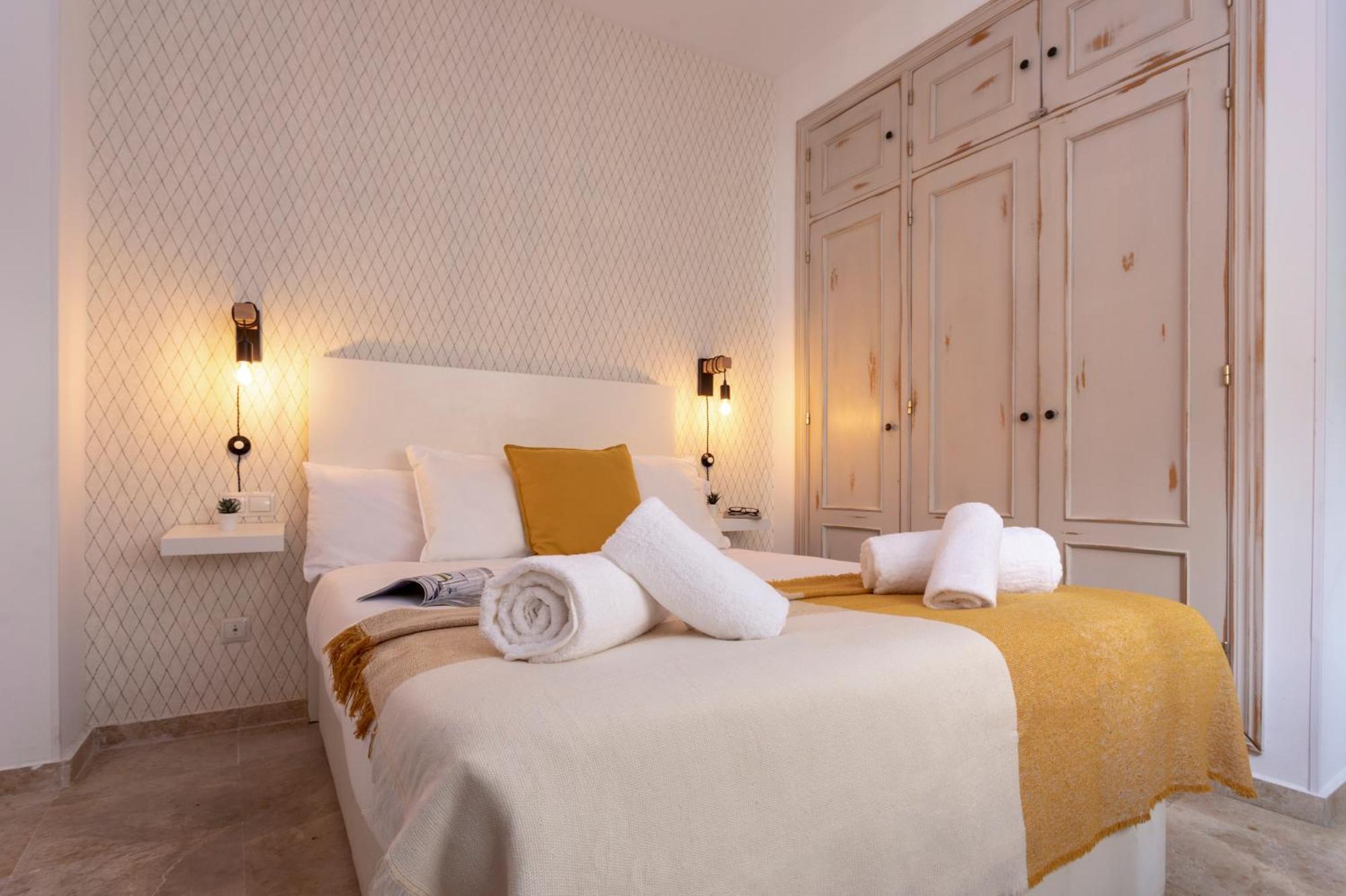 Precioso Apartamento En Pleno Centro By Rent Me Málaga Exterior foto