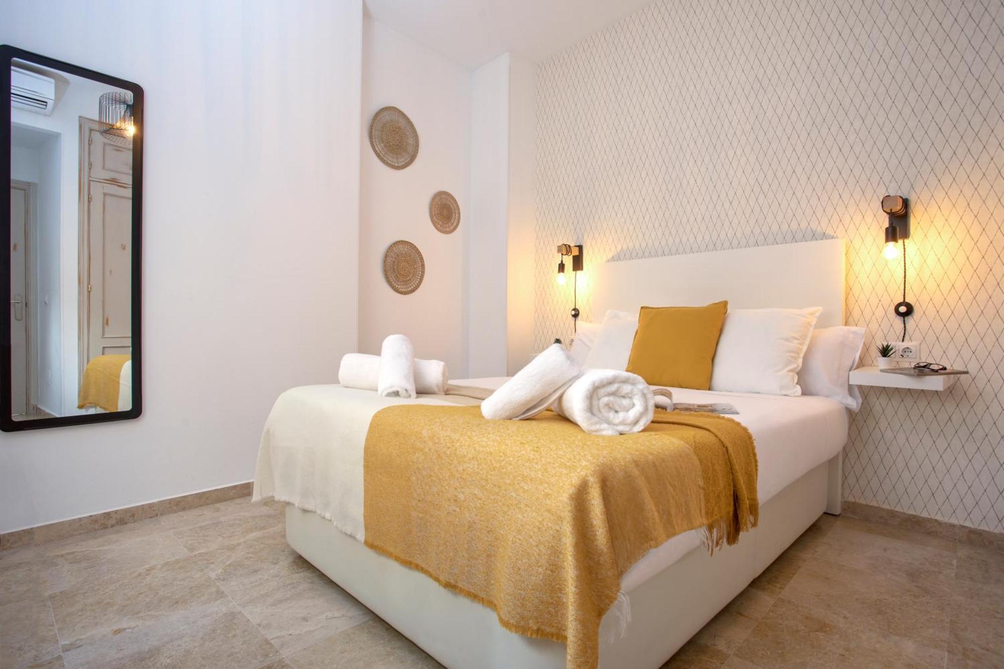Precioso Apartamento En Pleno Centro By Rent Me Málaga Exterior foto